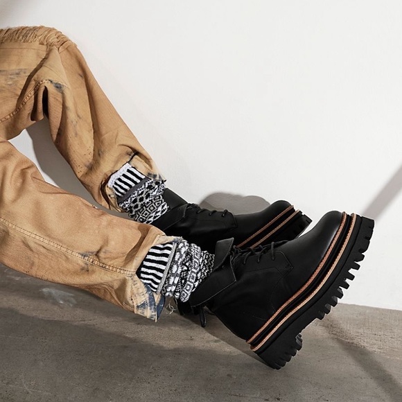 • Paloma Barcelo Platform ankle boots • - Picture 2 of 4